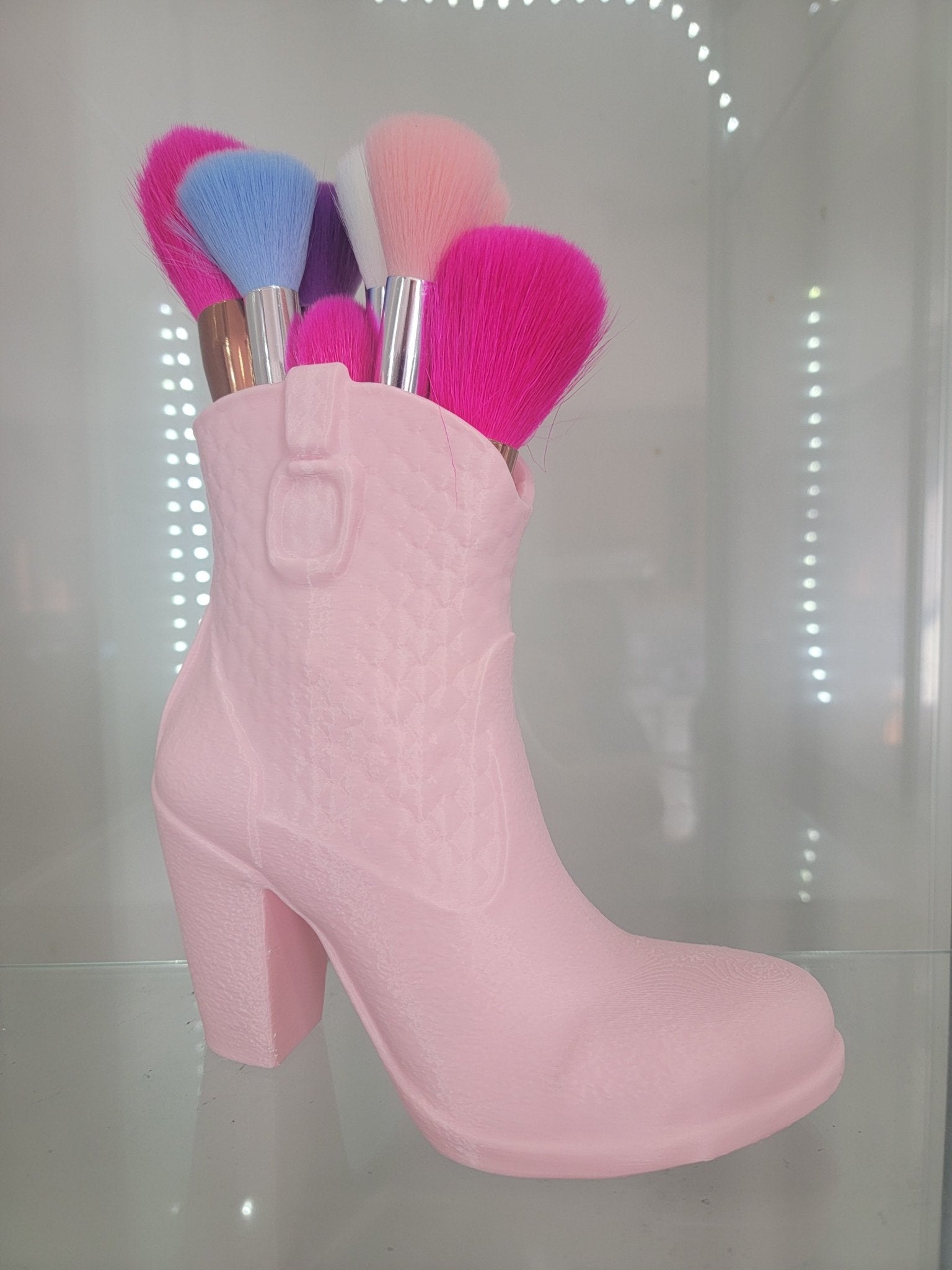 Pink Boot Makeup Brush Holder - Glamorous 3D-Printed Vanity Organizer